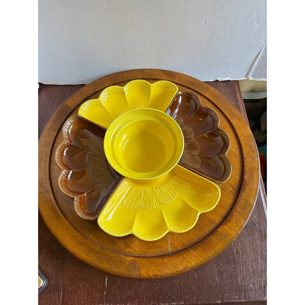 Vintage California USA L69 Lazy Susan Set Yellow Brown Scalloped Pottery 6pc 19